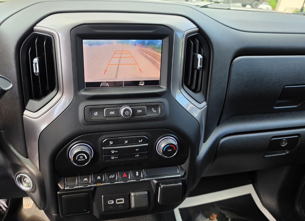 Chevrolet Silverado 1500 Custom Crew Cab 4WD 2023
