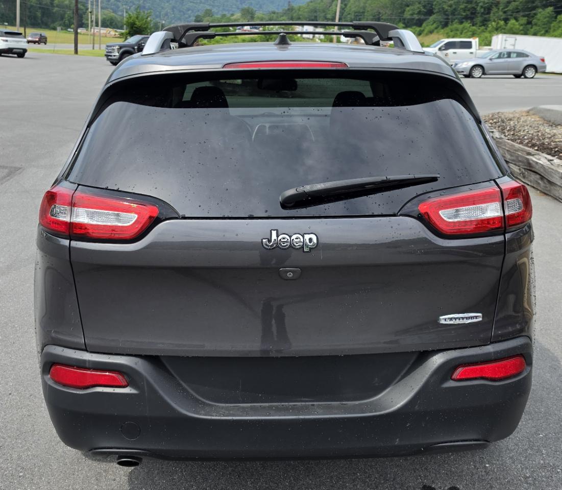 Jeep Cherokee Latitude FWD 2017