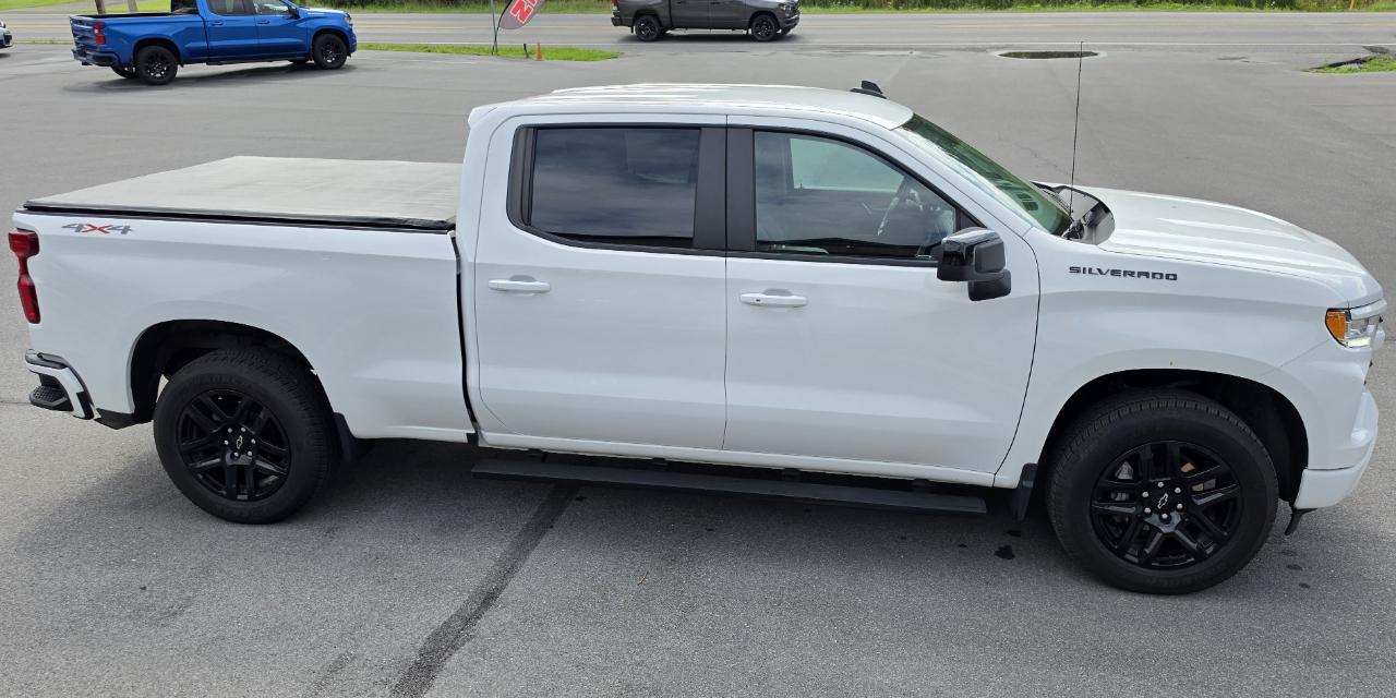 Chevrolet Silverado 1500 RST Crew Cab 4WD 2024