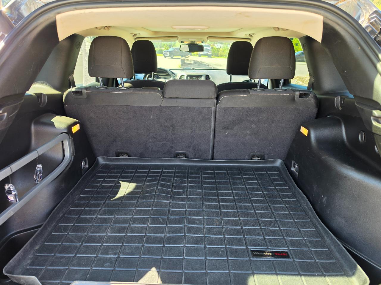 Jeep Cherokee Latitude 4WD 2015