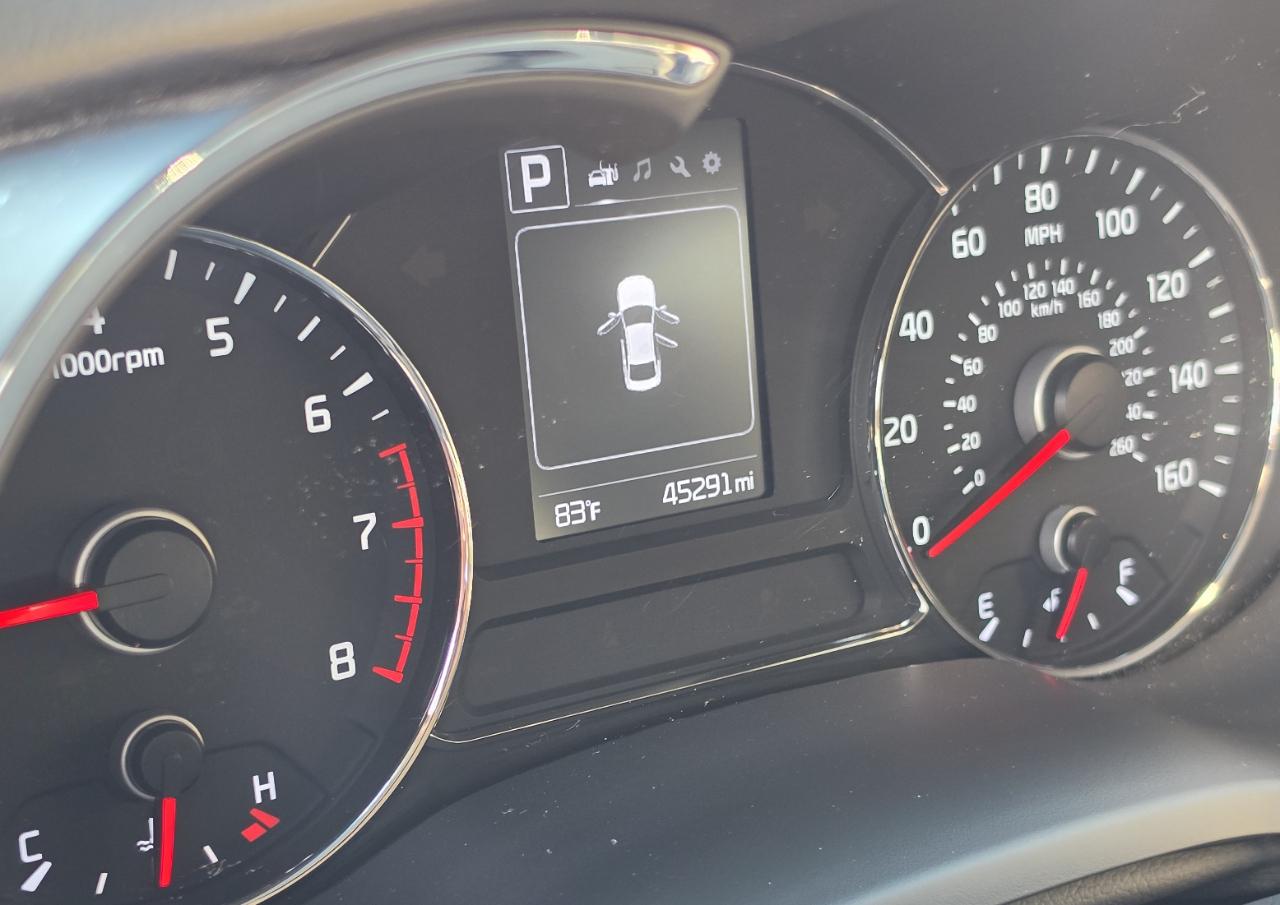 Kia Forte 5-Door EX 2017