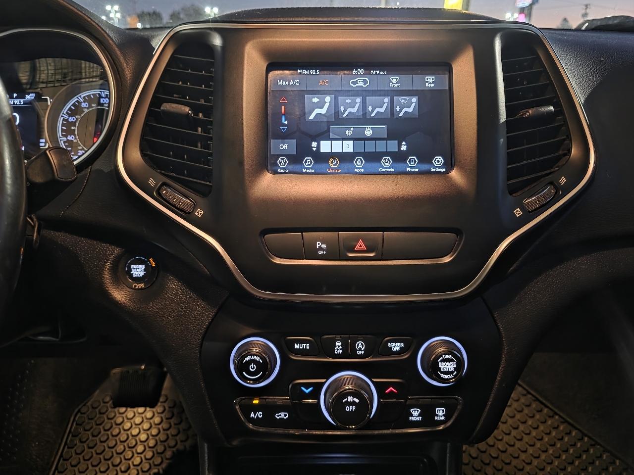 Jeep Cherokee Altitude 4x4 2019