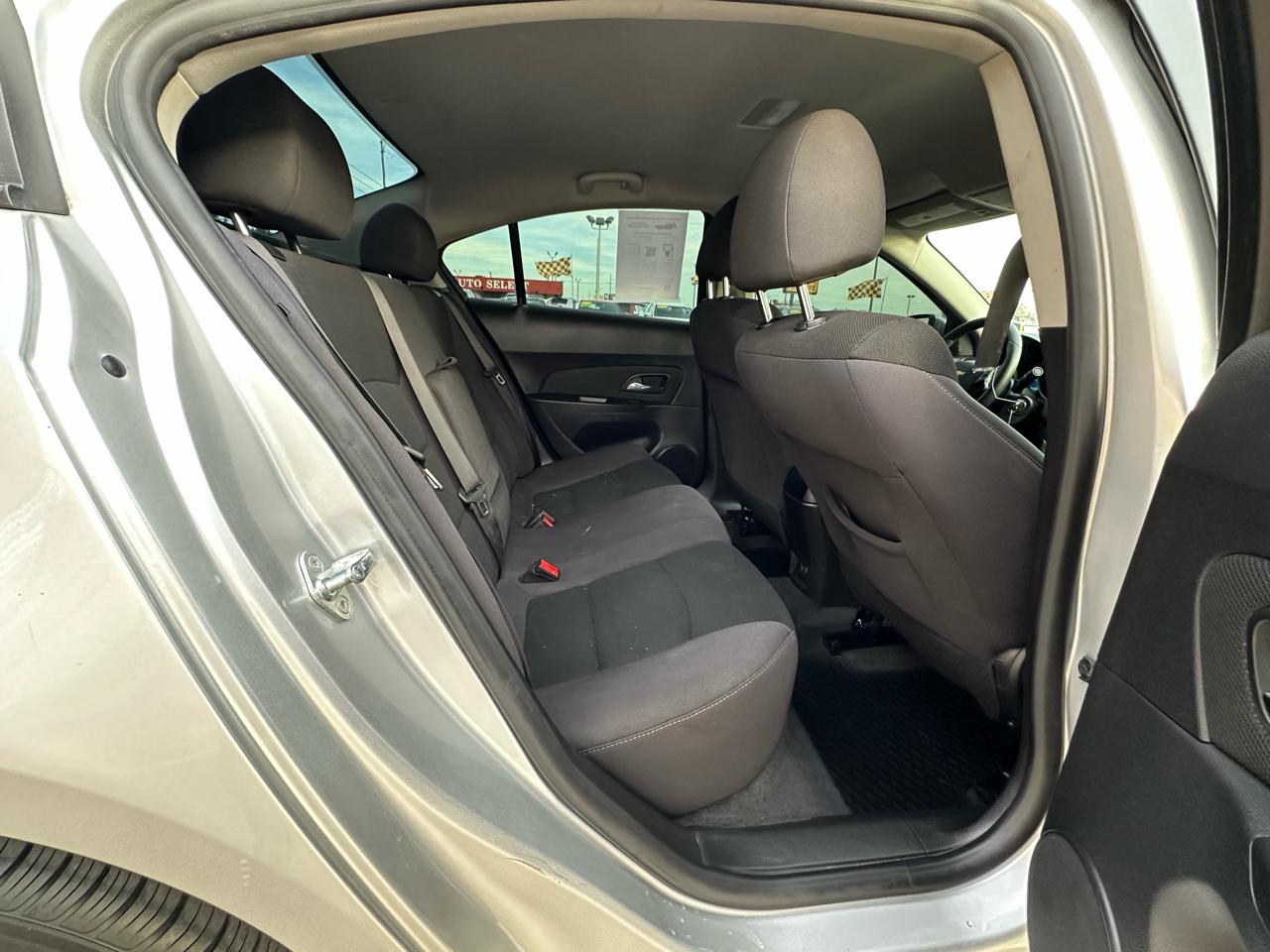 Chevrolet Cruze Limited 4dr Sdn Auto LT w/1LT 2016