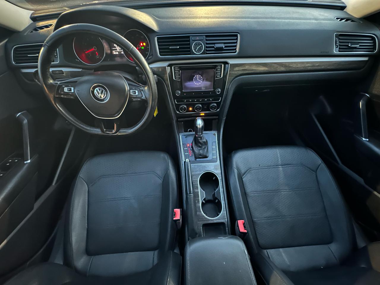 Volkswagen Passat 4dr Sdn 1.8T Auto SE 2016