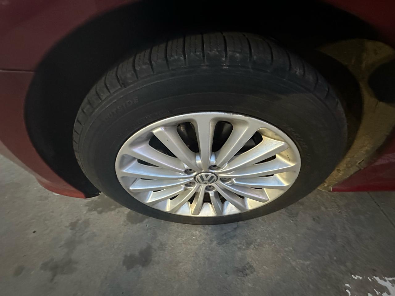 Volkswagen Passat 4dr Sdn 1.8T Auto SE 2016