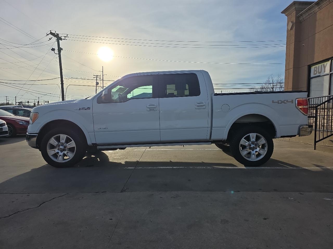 Ford F-150 4WD SuperCrew 145" Lariat 2013