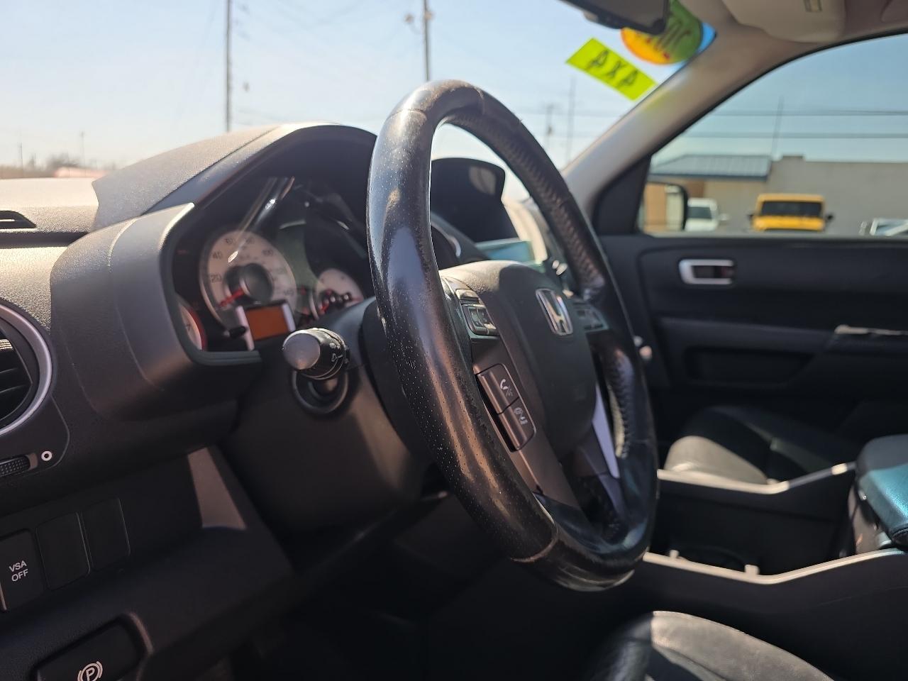 Honda Pilot 4WD 4dr Touring w/RES & Navi 2010