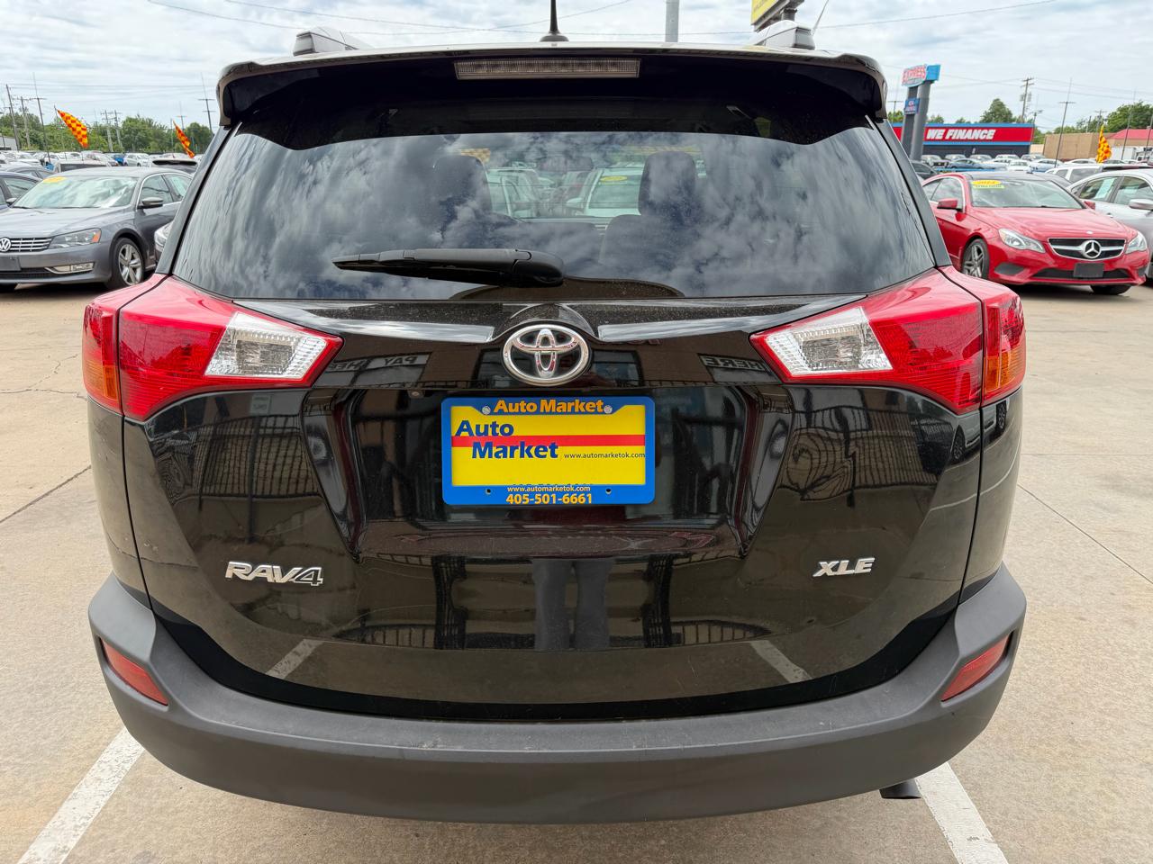 Toyota RAV4 FWD 4dr XLE (Natl) 2014