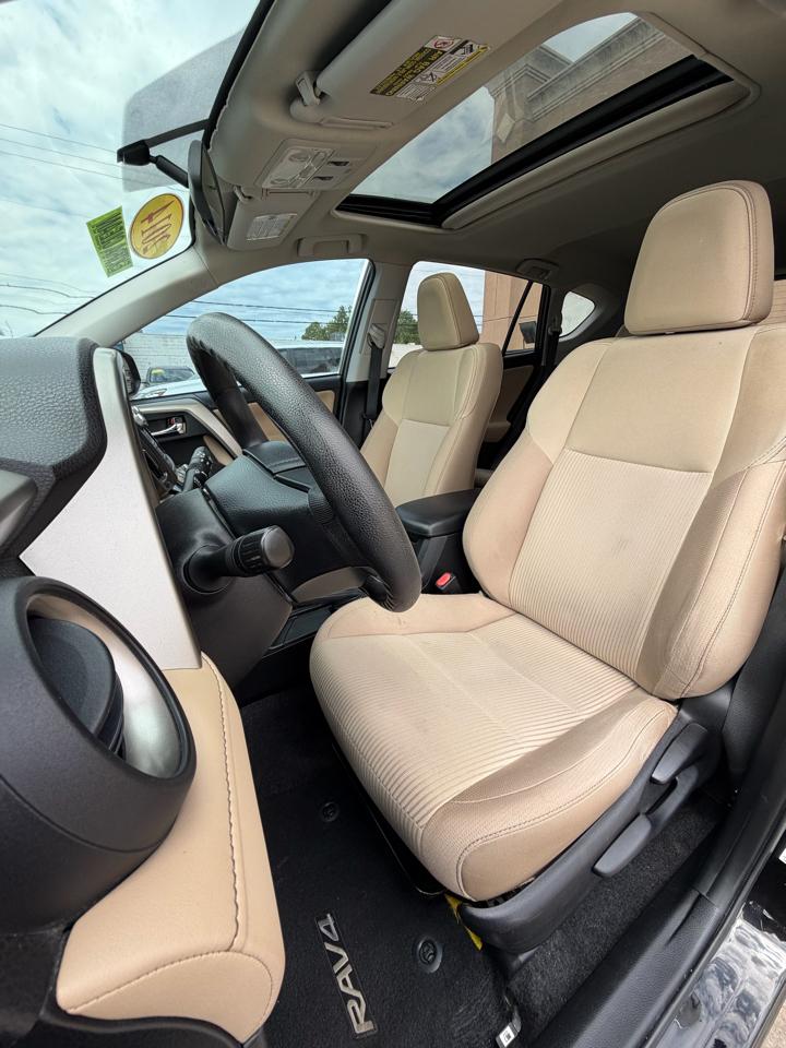 Toyota RAV4 FWD 4dr XLE (Natl) 2014