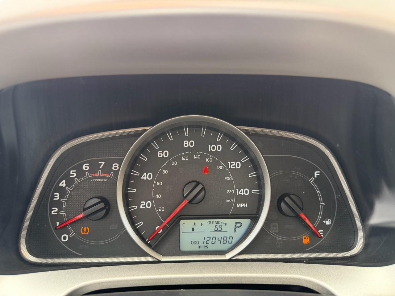 Toyota RAV4 FWD 4dr XLE (Natl) 2014