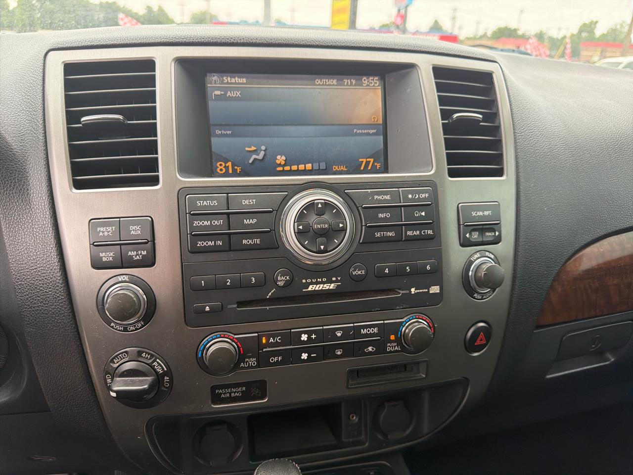 Nissan Armada 4WD 4dr Platinum 2011