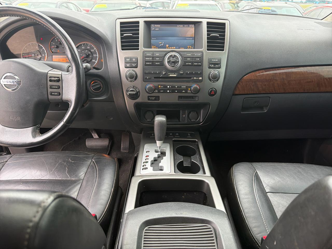 Nissan Armada 4WD 4dr Platinum 2011