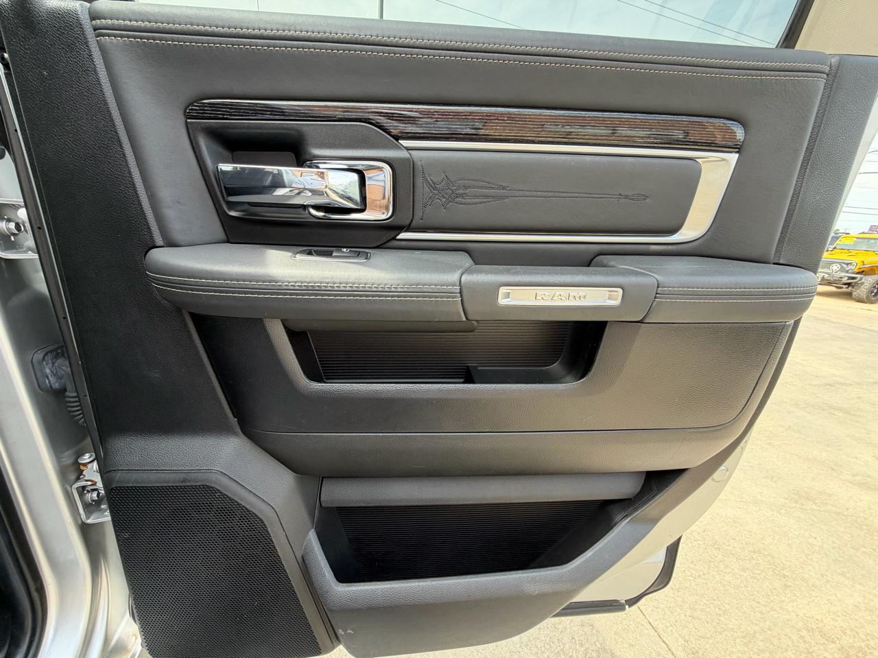 RAM 2500 4WD Crew Cab 149" Longhorn Limited 2014