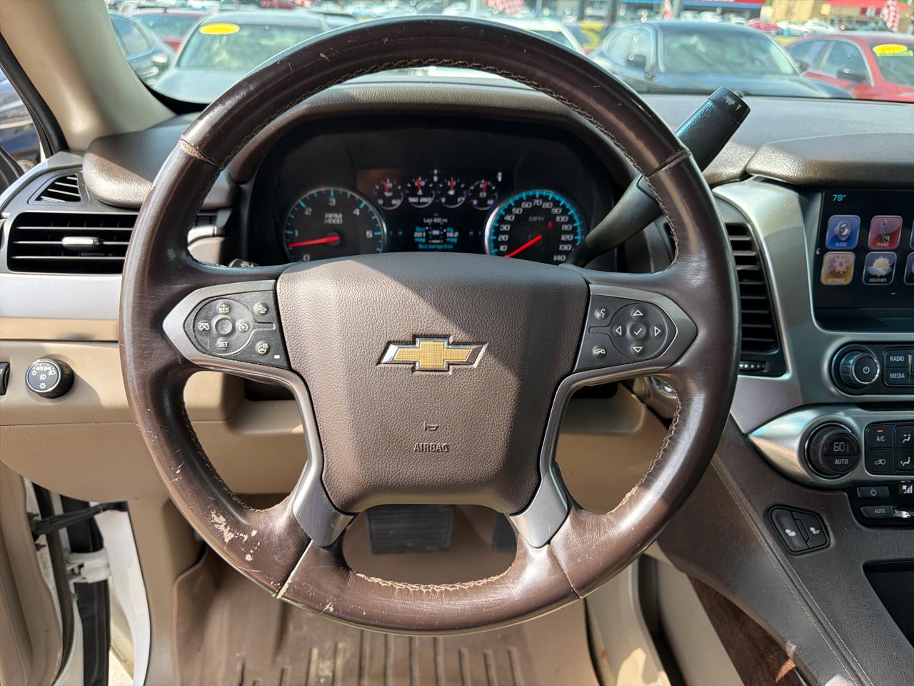 Chevrolet Suburban 2WD 4dr 1500 LT 2017