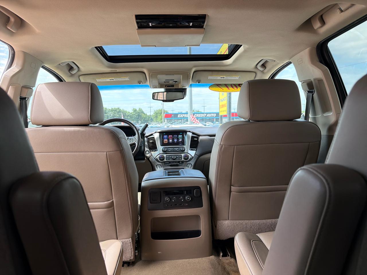 Chevrolet Suburban 2WD 4dr 1500 LT 2017
