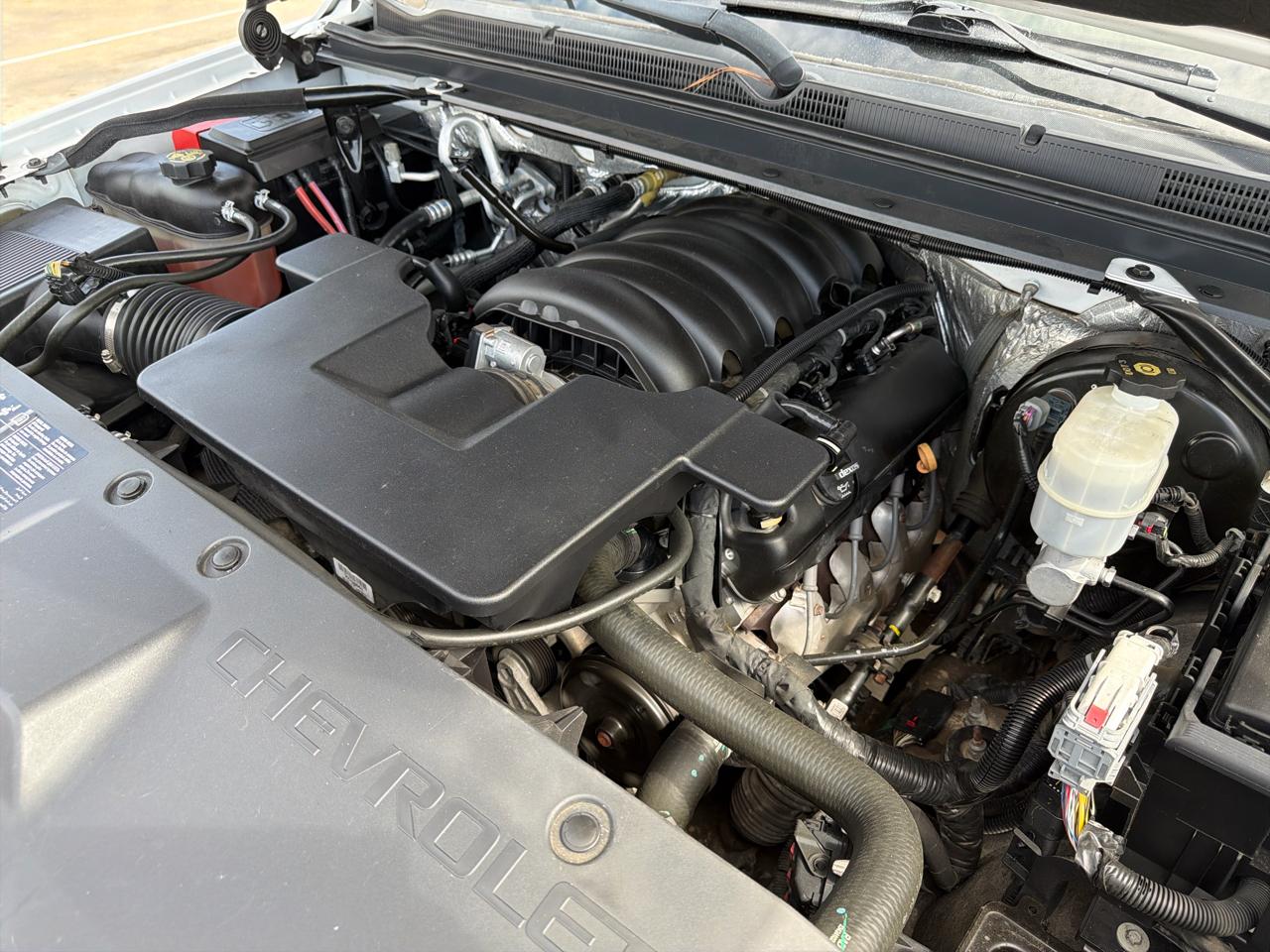 Chevrolet Suburban 2WD 4dr 1500 LT 2017