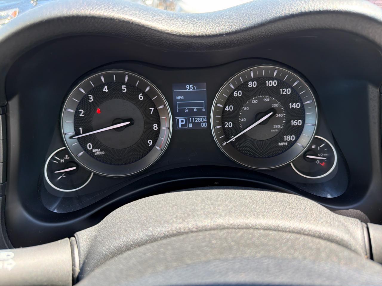 Infiniti M37 4dr Sdn RWD 2011