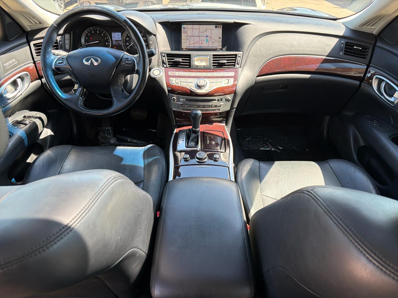 Infiniti M37 4dr Sdn RWD 2011