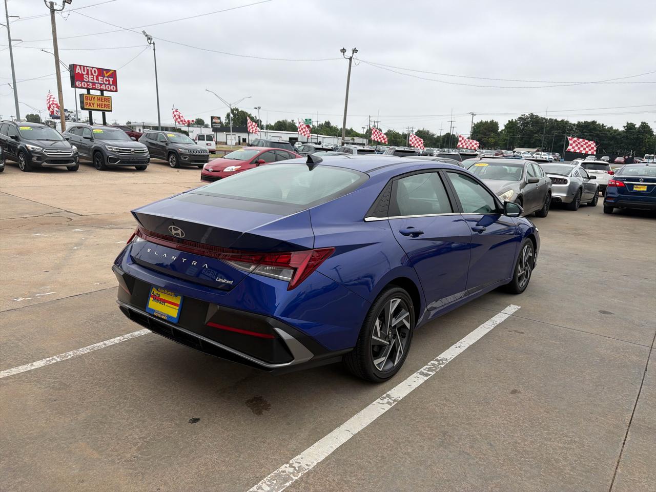 Hyundai Elantra Limited IVT 2025