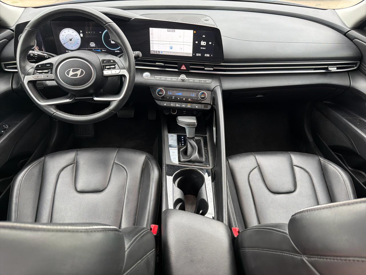 Hyundai Elantra Limited IVT 2025