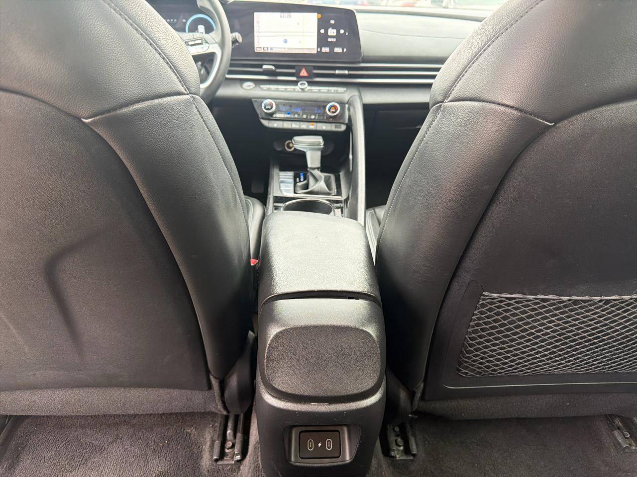 Hyundai Elantra Limited IVT 2025