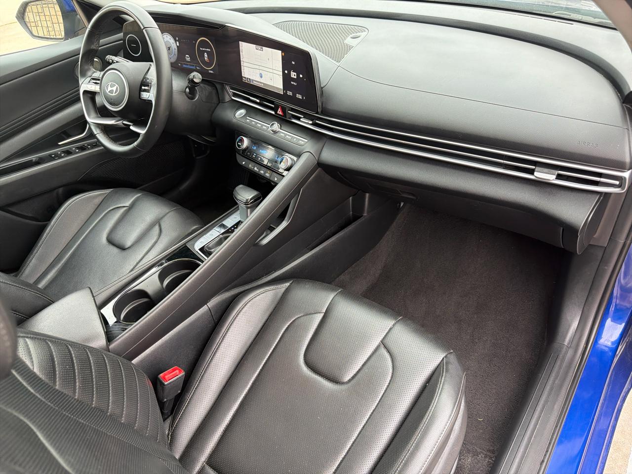 Hyundai Elantra Limited IVT 2025