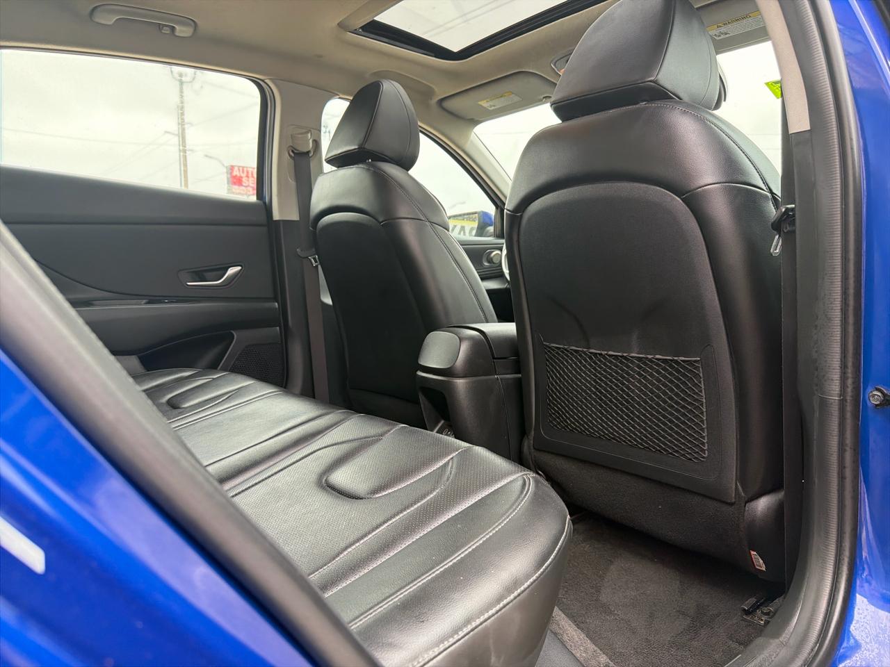 Hyundai Elantra Limited IVT 2025