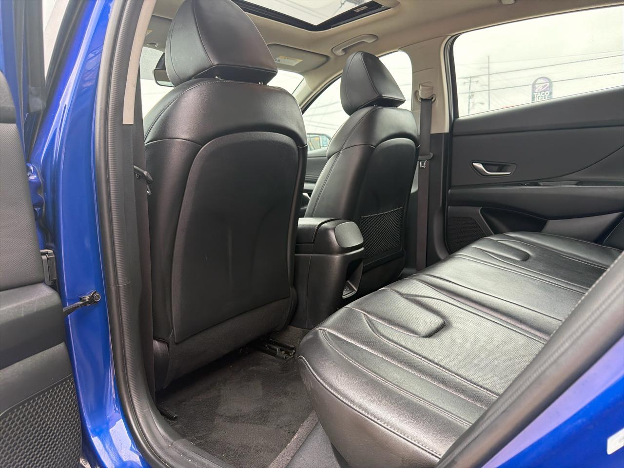 Hyundai Elantra Limited IVT 2025