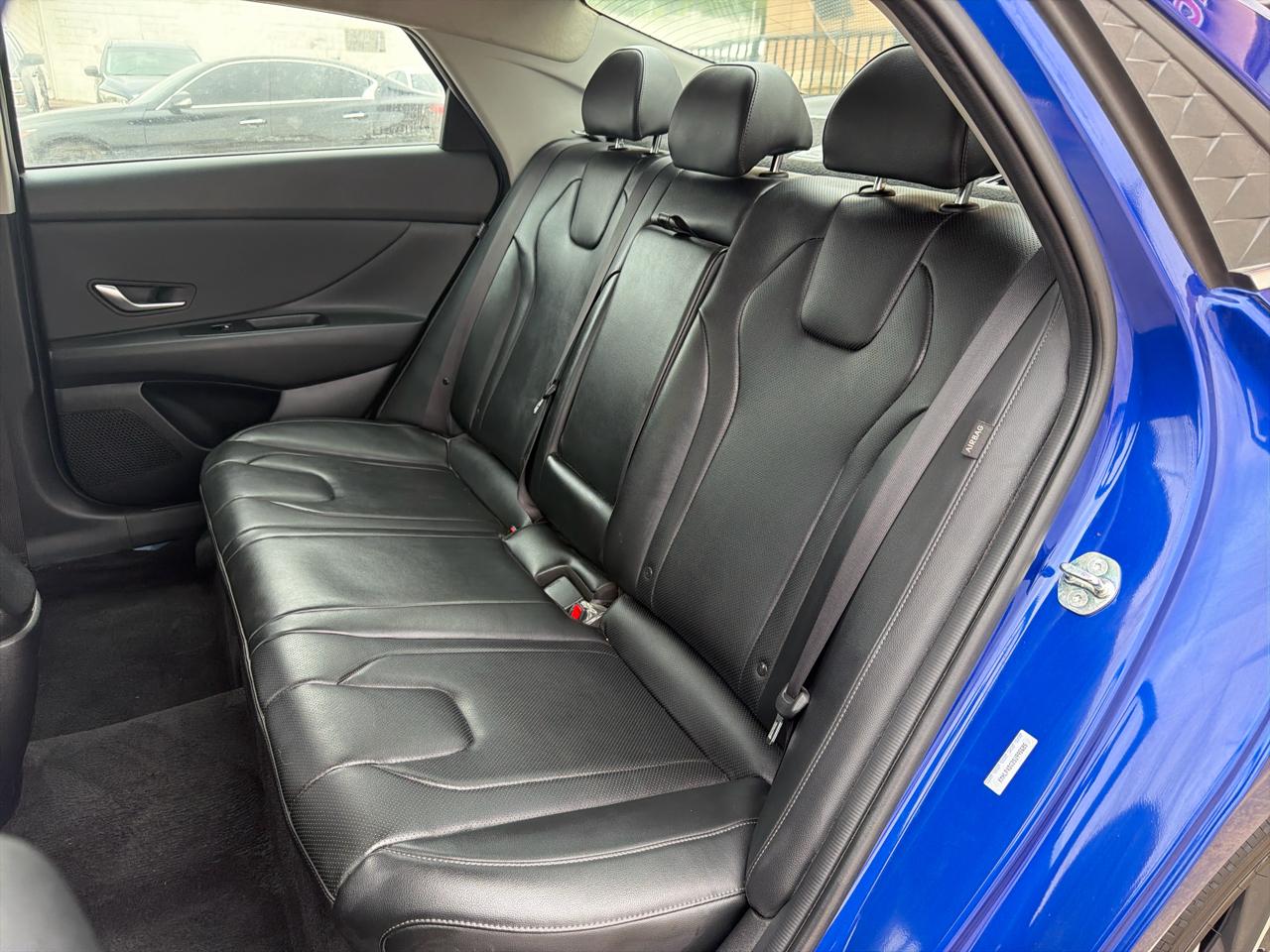 Hyundai Elantra Limited IVT 2025