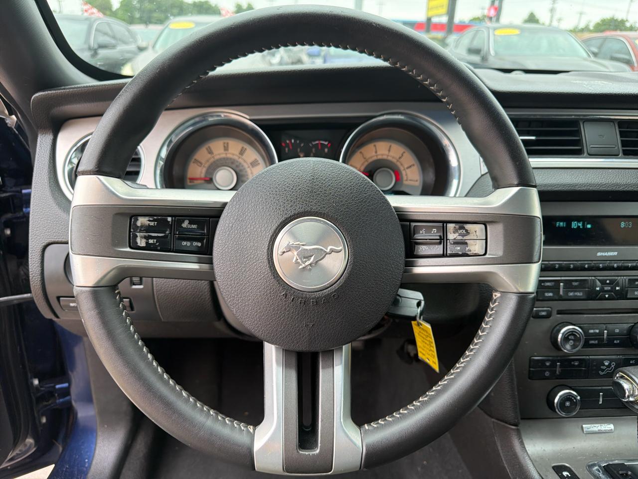 Ford Mustang 2dr Cpe V6 2010