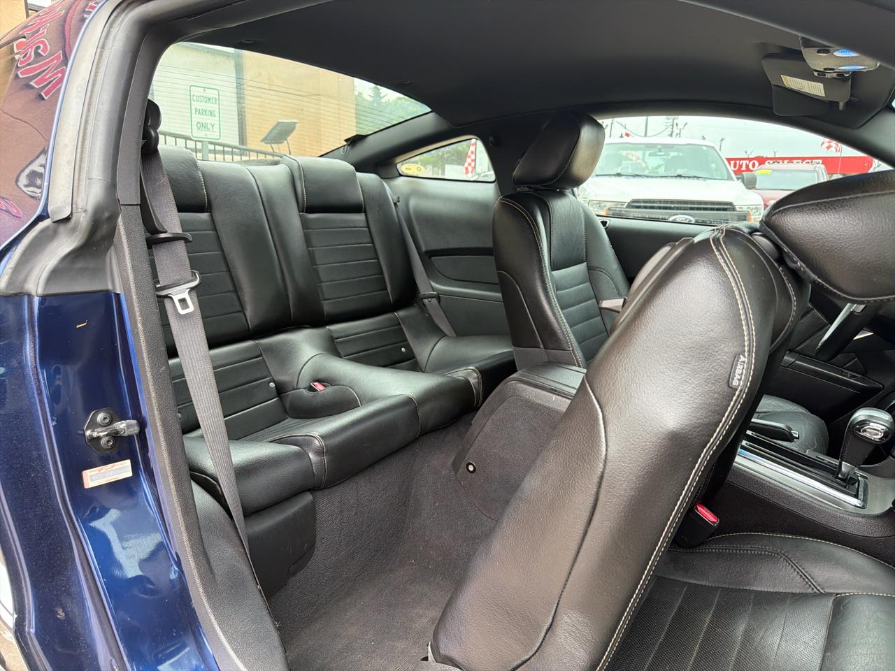 Ford Mustang 2dr Cpe V6 2010