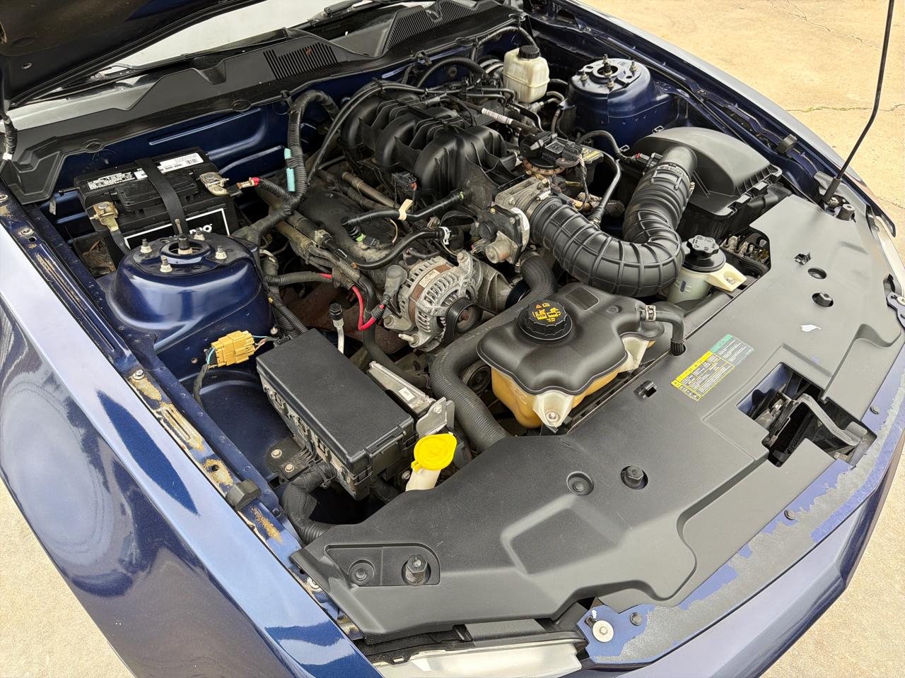 Ford Mustang 2dr Cpe V6 2010