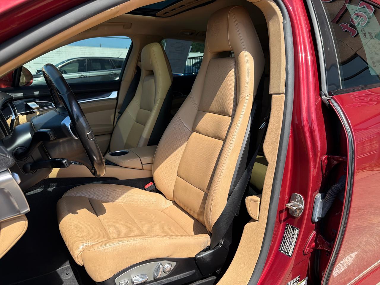 Porsche Panamera 4dr HB 4 2016