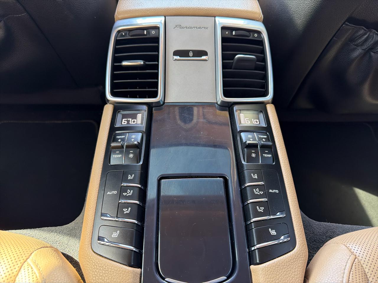 Porsche Panamera 4dr HB 4 2016