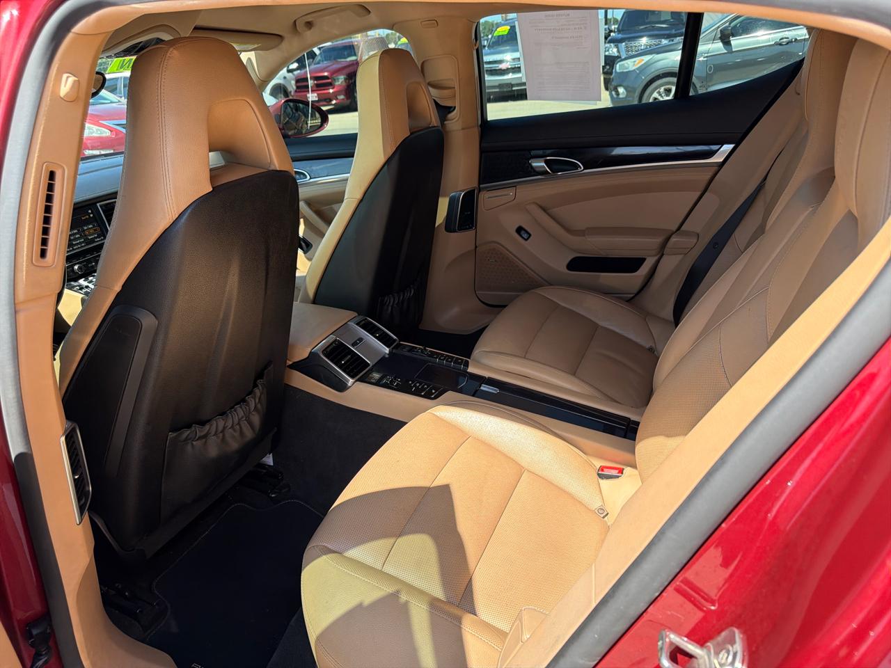 Porsche Panamera 4dr HB 4 2016