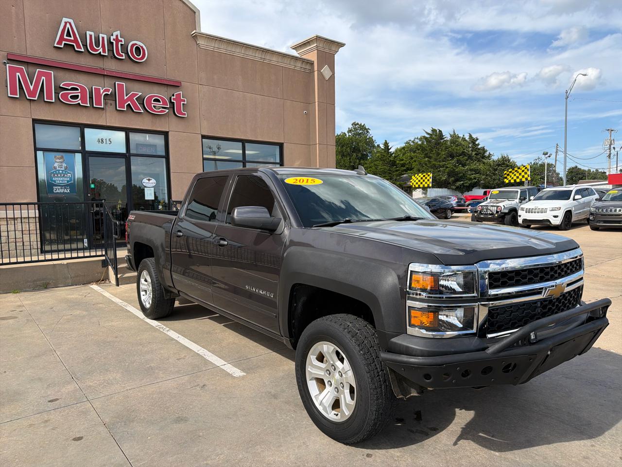 Chevrolet Silverado 1500 4WD Crew Cab 143.5" LT w/2LT 2015