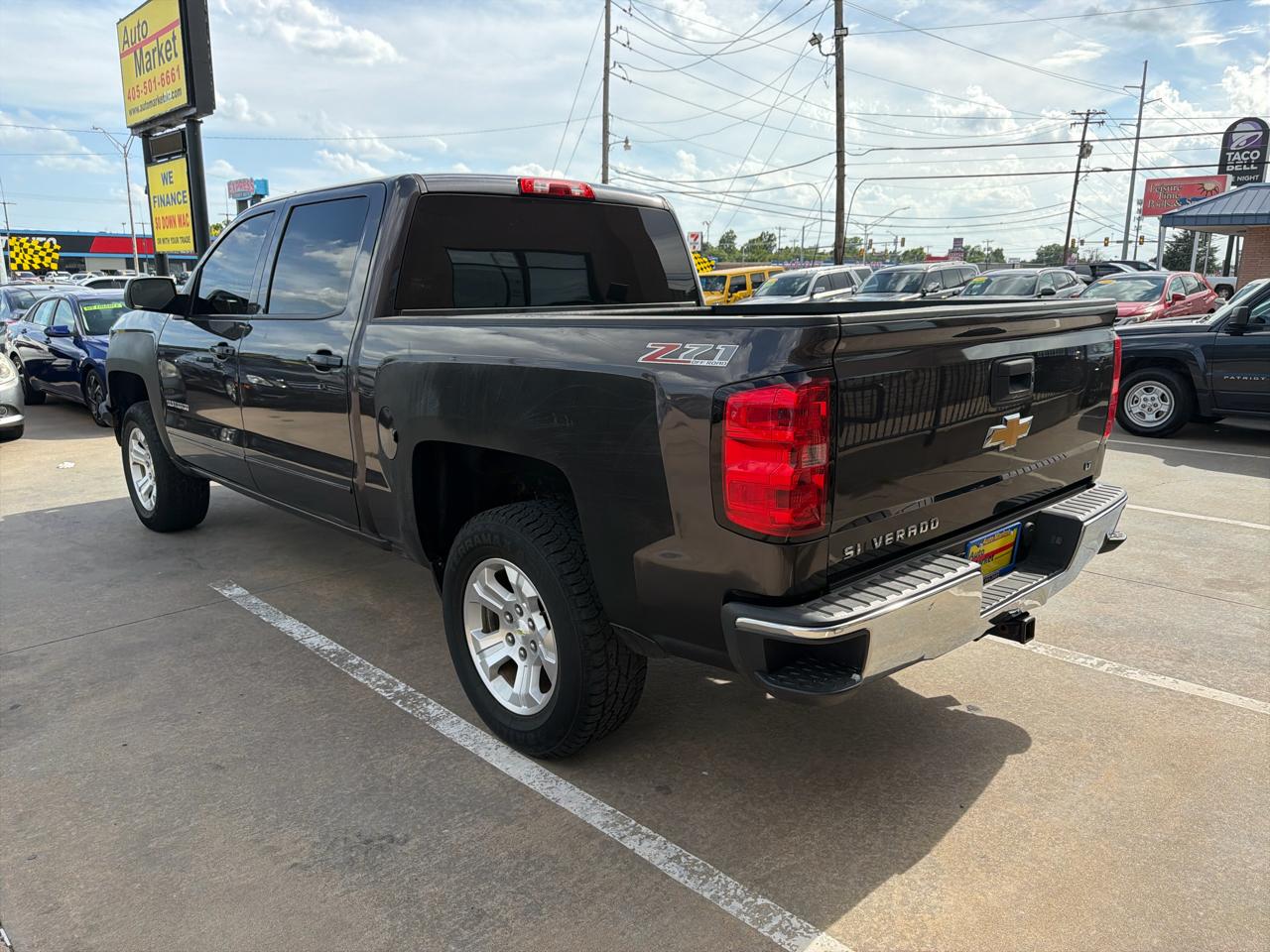 Chevrolet Silverado 1500 4WD Crew Cab 143.5" LT w/2LT 2015