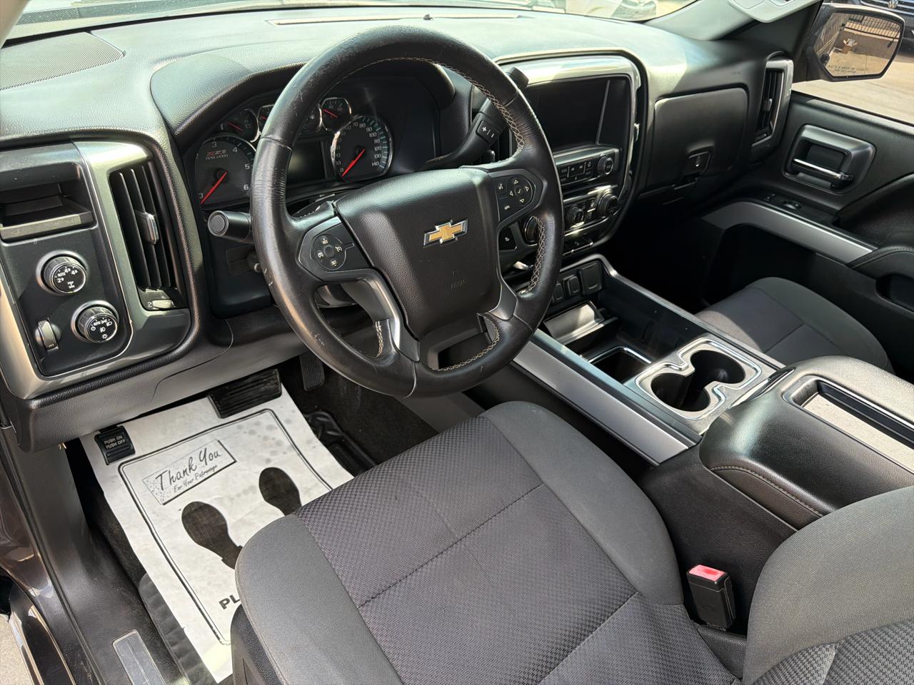 Chevrolet Silverado 1500 4WD Crew Cab 143.5" LT w/2LT 2015