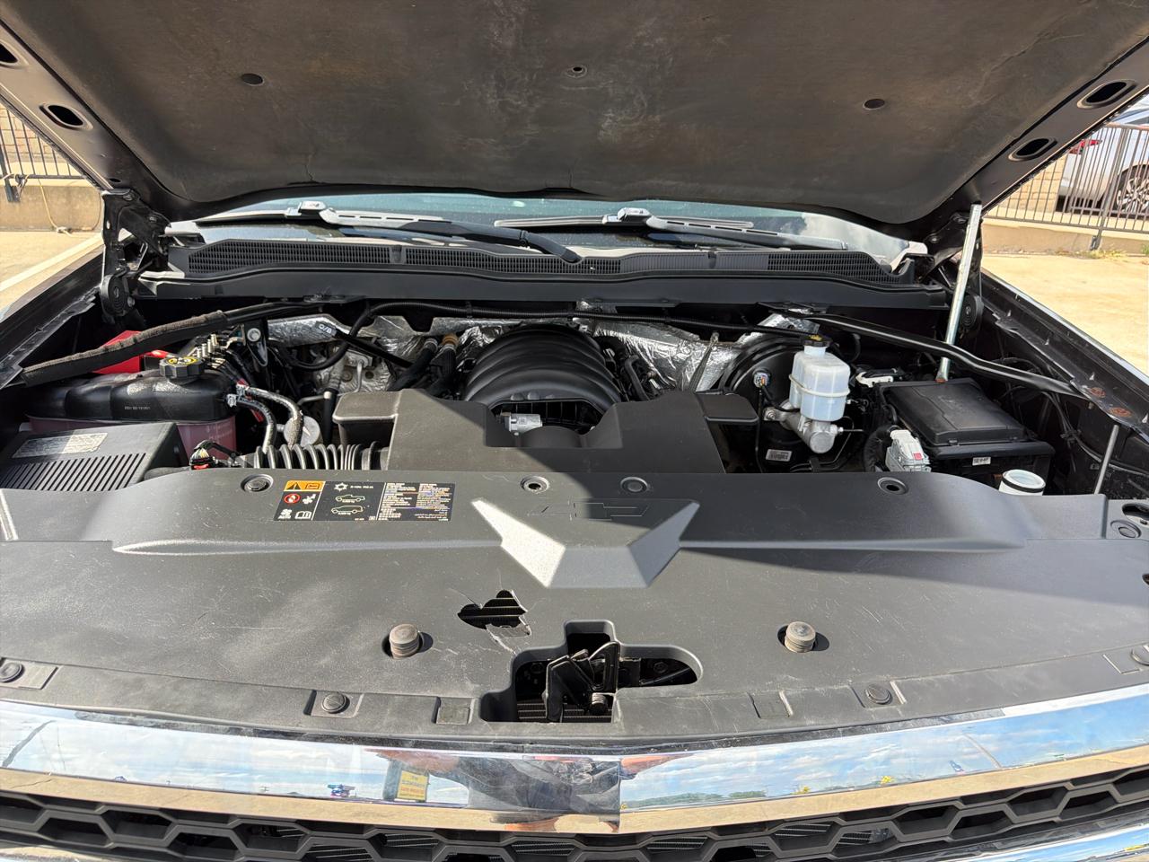 Chevrolet Silverado 1500 4WD Crew Cab 143.5" LT w/2LT 2015