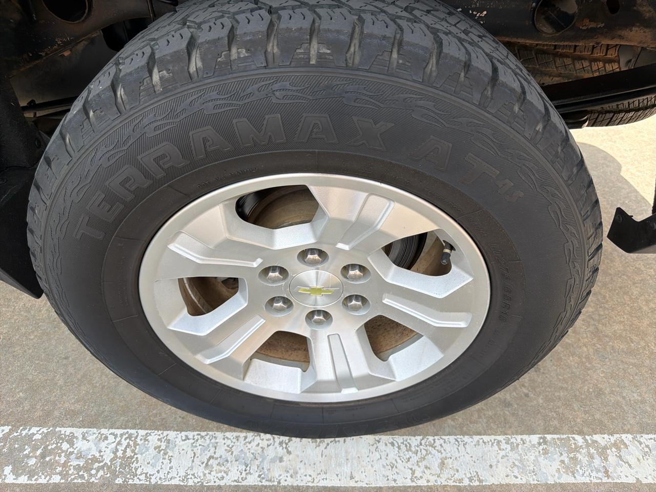 Chevrolet Silverado 1500 4WD Crew Cab 143.5" LT w/2LT 2015