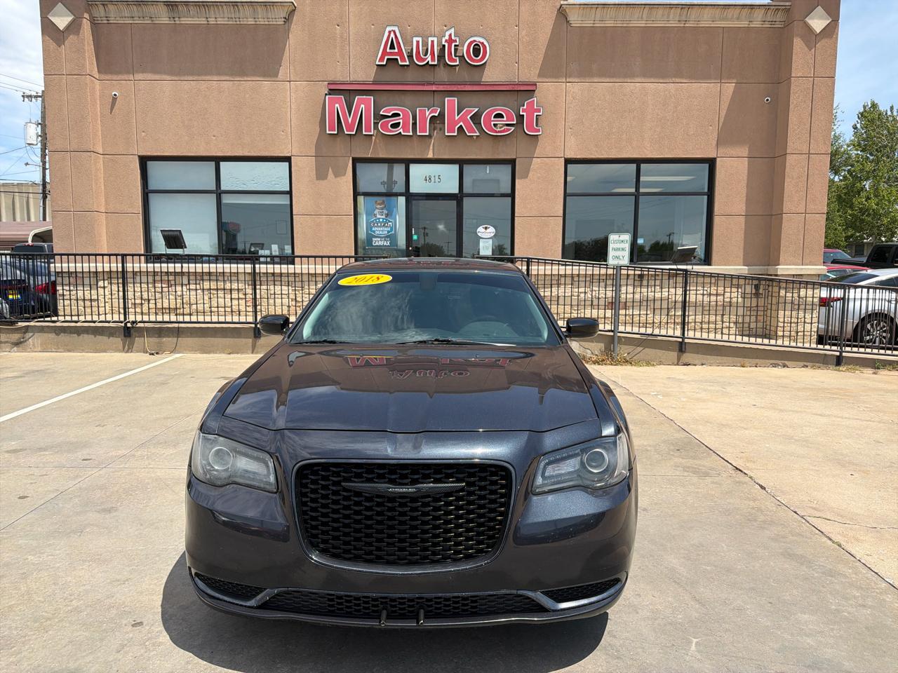 Chrysler 300 Touring RWD 2018