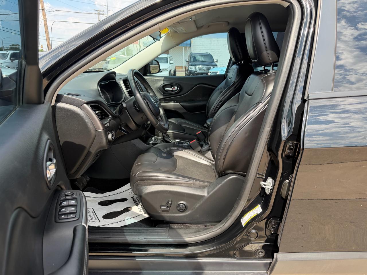 Jeep Cherokee Latitude Plus FWD 2019