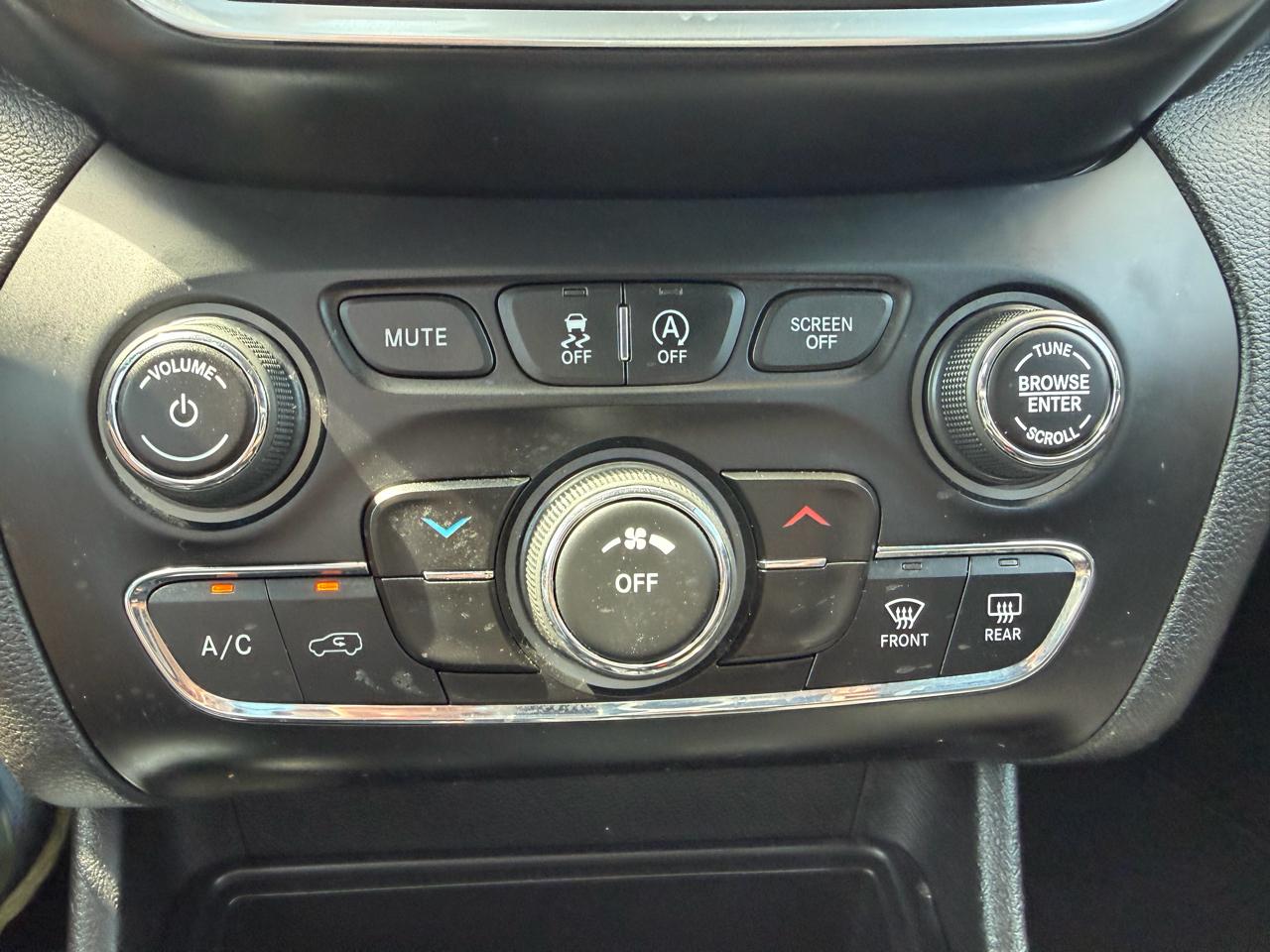 Jeep Cherokee Latitude Plus FWD 2019