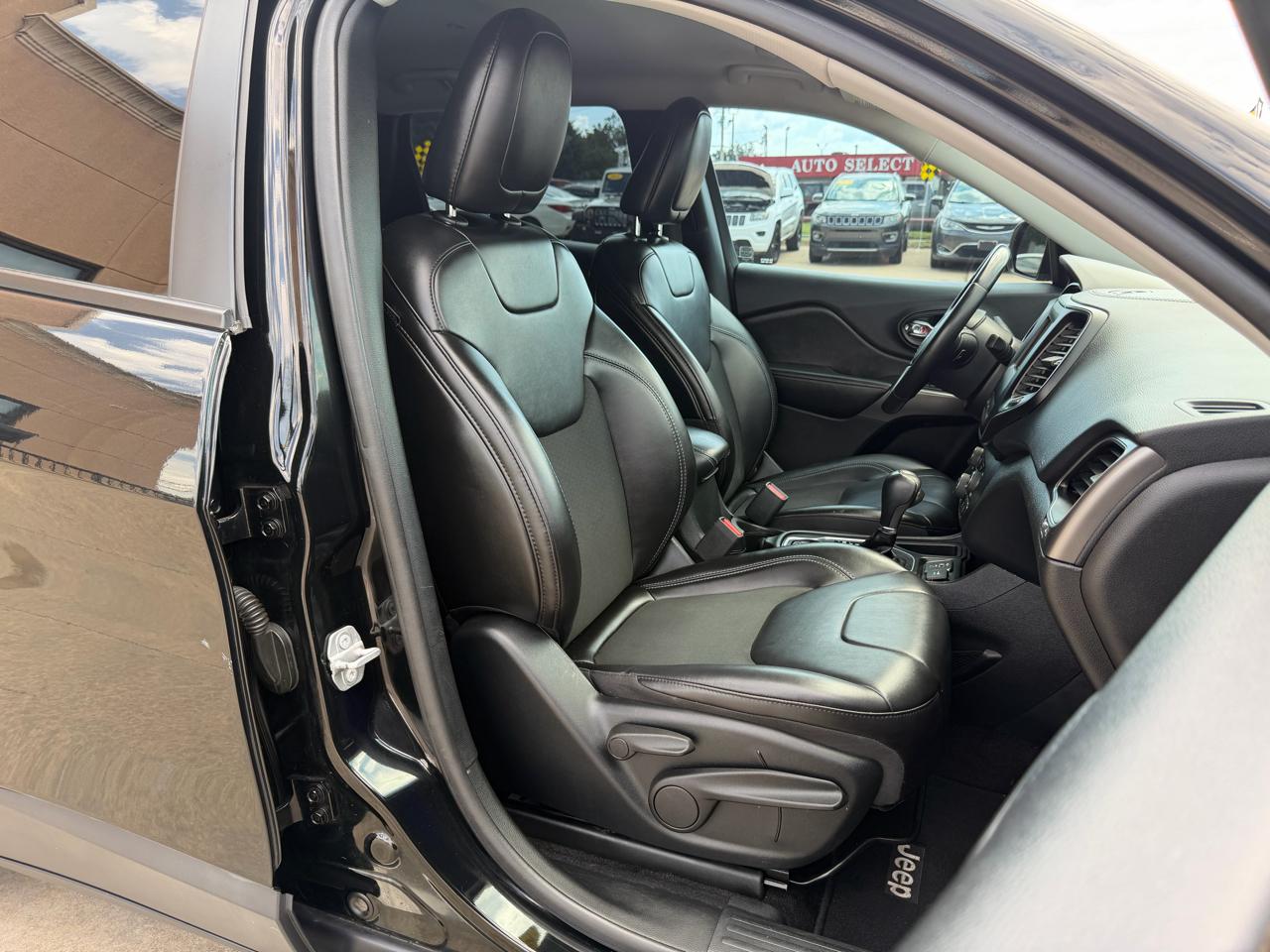 Jeep Cherokee Latitude Plus FWD 2019