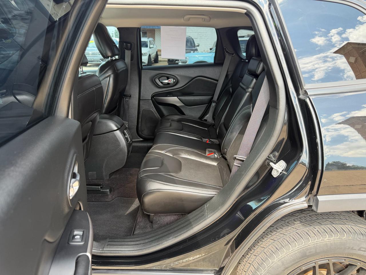 Jeep Cherokee Latitude Plus FWD 2019