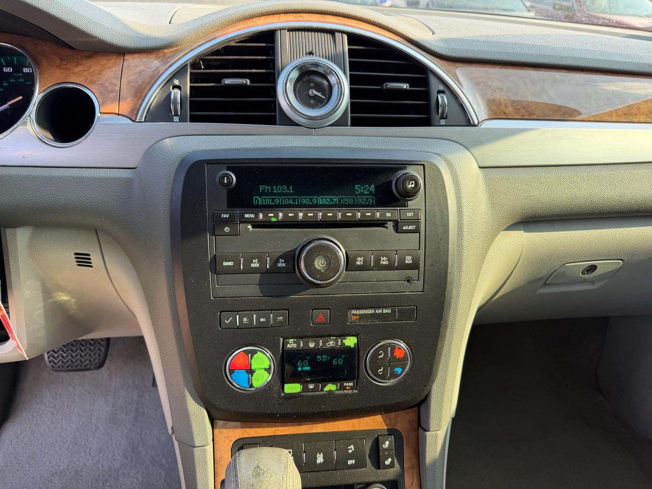 Buick Enclave AWD 4dr Leather 2012