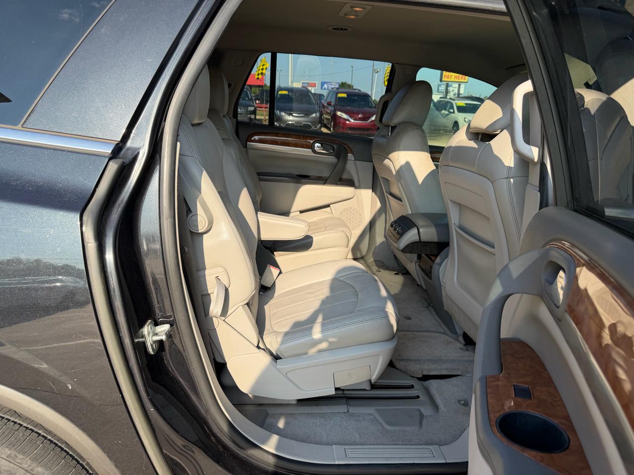 Buick Enclave AWD 4dr Leather 2012