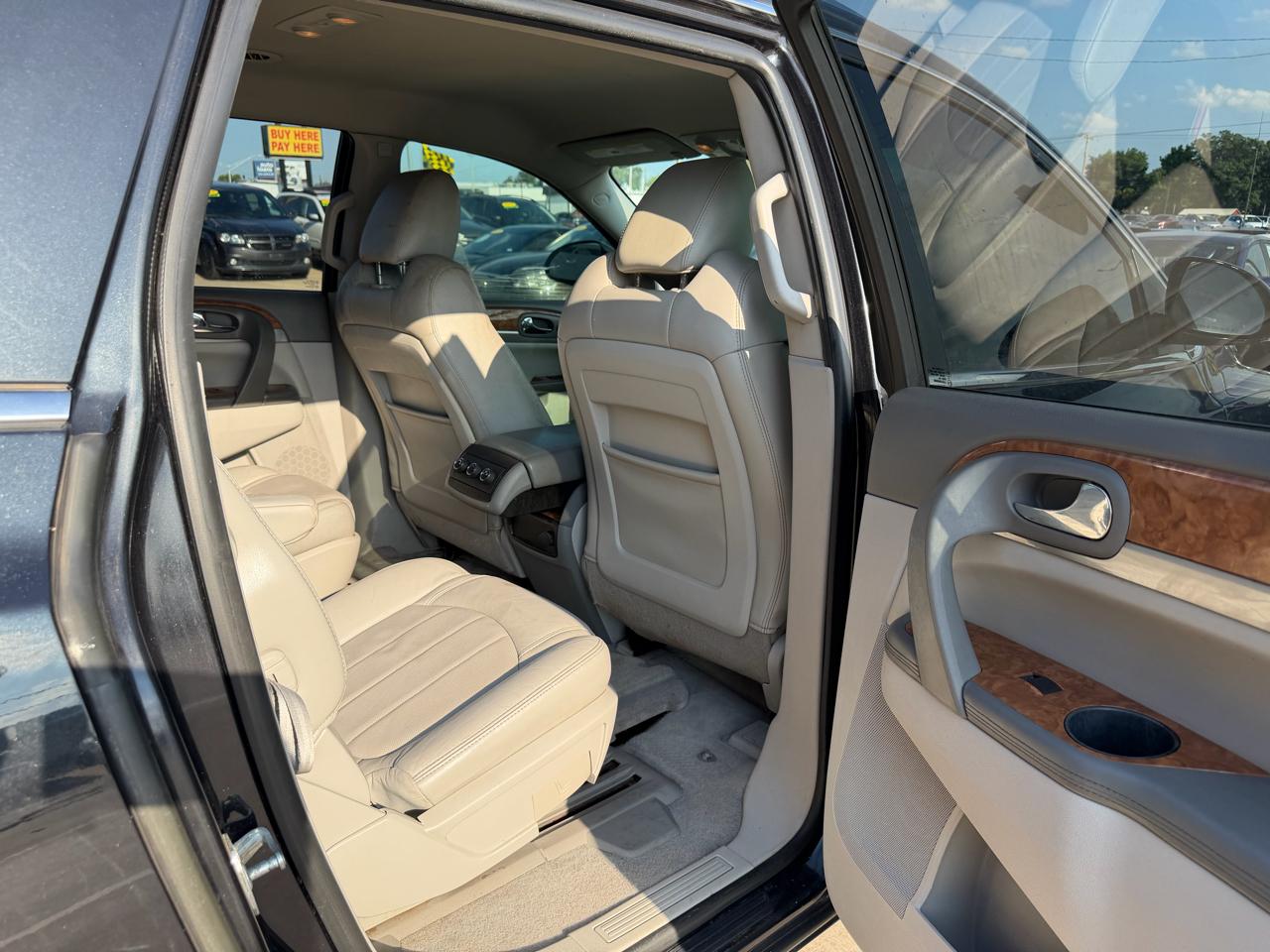 Buick Enclave AWD 4dr Leather 2012