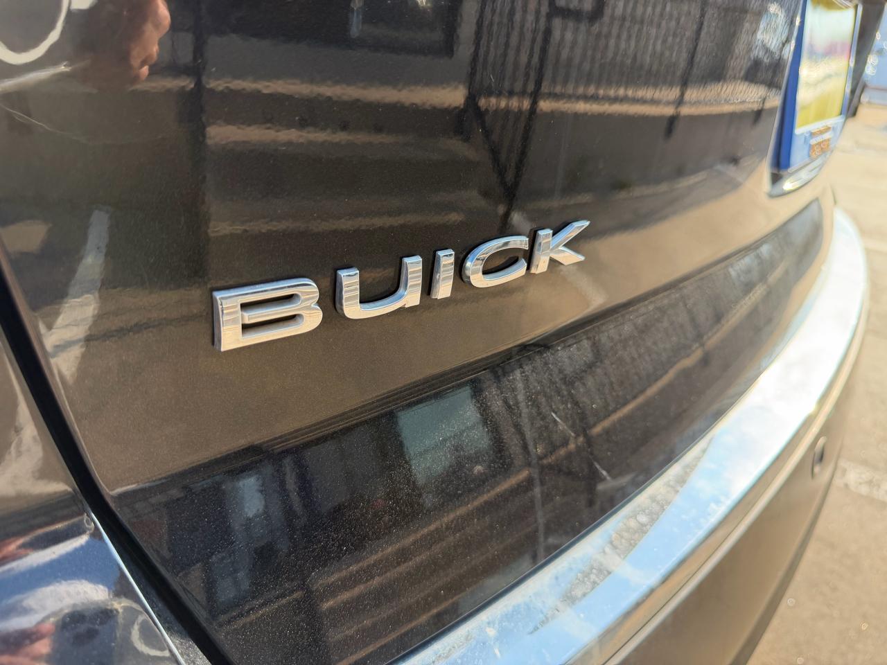 Buick Enclave AWD 4dr Leather 2012