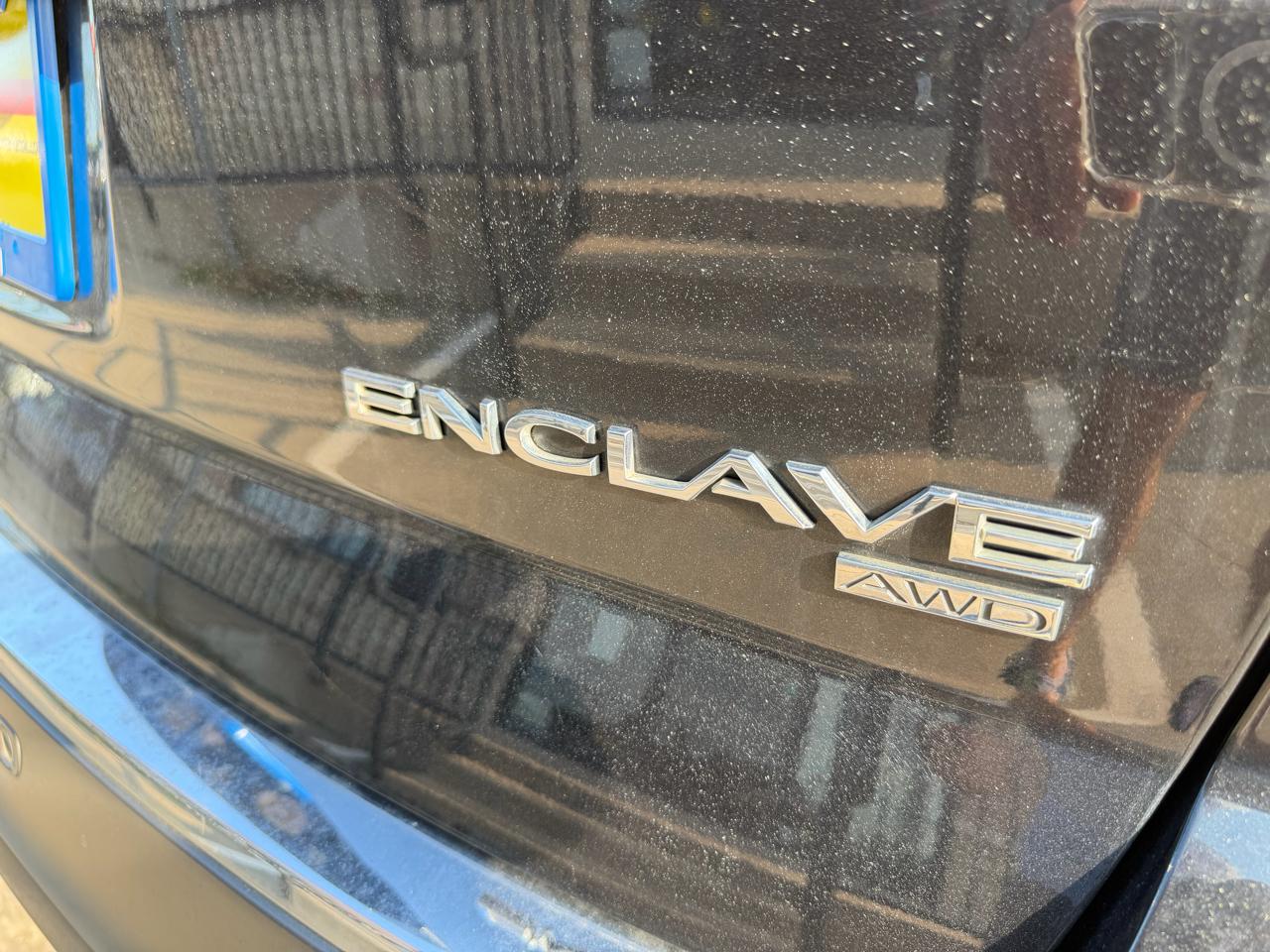 Buick Enclave AWD 4dr Leather 2012